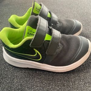 Nike Toddler Tennis Shoe size 9